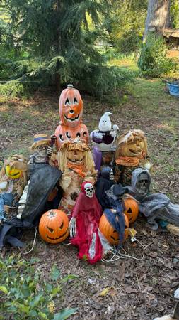 Halloween decorations 1