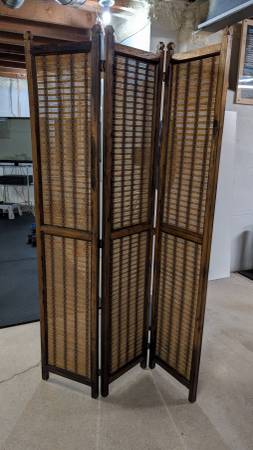 Vintage Wooden Decorative/Privacy Screen 1