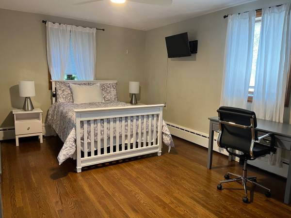 $1,500 / 1br - Room for Rent. $1500 (Trumbull)64010164546690120