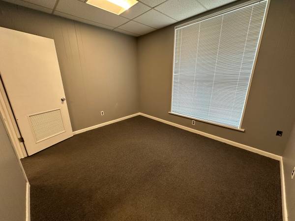 $715 / 480ft2 - Medical Center area, Jackson, TN 480 sq ft (Jackson, Tucker off Highland)63612441517955122