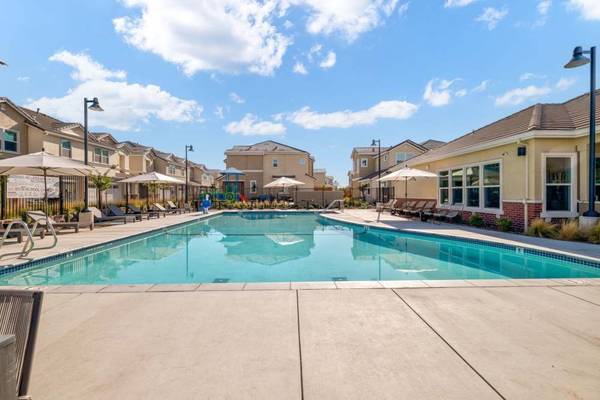 $3,600 / 4br - 1850ft2 - Energy-Efficient Appliances, Air Conditioning, Dishwasher (6122 Plaza Loop, Rocklin, CA)63900568375299123