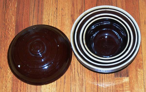 4 Vintage Stoneware Pottery Bowls Rockingham Brown Glaze Bowls Nested 1