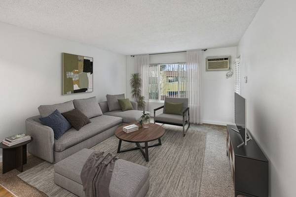 $2,800 / 1br - 731ft2 - Laundry Centers, Upgraded Fixtures, Pet-Friendly (san jose east)63946804387842120