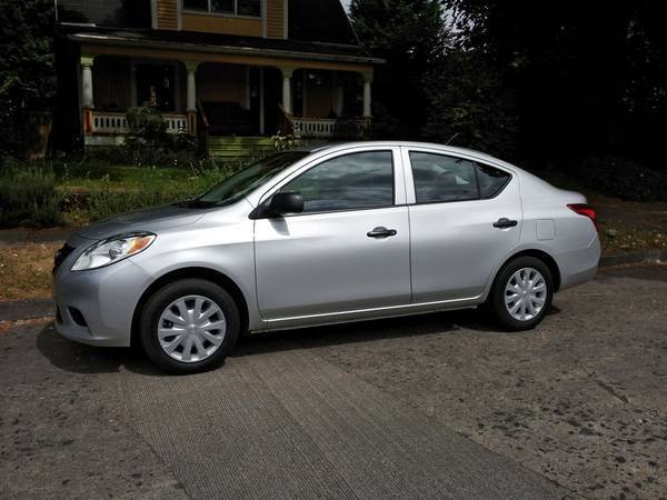 Car for Sale 2012 Nissan Versa Auto 4 Door 127 K Clean Title 1