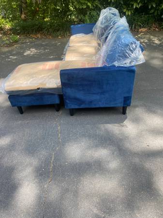 New Dorel Industries Sofa Sectional - $260 (Dawsonville)63441254994819122