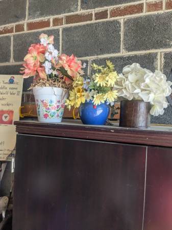 Yard sale photo