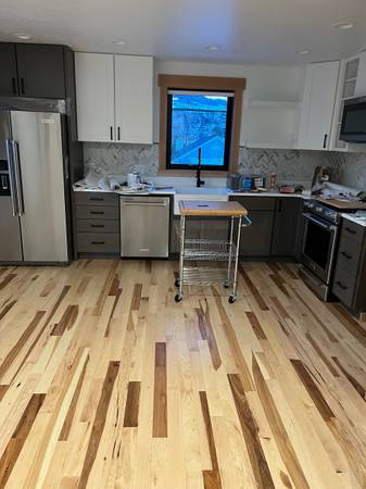 $1,700 / 2br - 800ft2 - 2 bedroom 1 bath (University area)63657026941697121