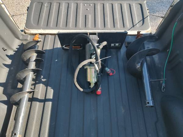 Mini Auger with  8" & 12" post hole bits 1