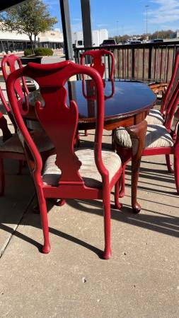 Oval /Round Dining table set 1