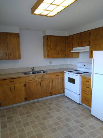 $1,195 / 2br - 700ft2 - Lovely 2 bedroom apartment! $300 OFF MOVE IN COSTS63977276521858123