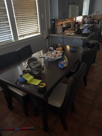 Dining table with leaf and five chairs 1