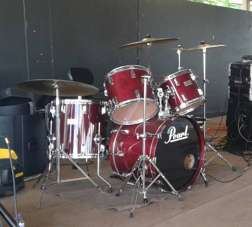 1980s-Vintage Pearl DLX Drum Set 1