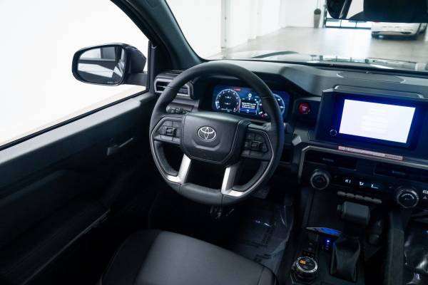 2025 Toyota Tacoma 4x4 4WD - Photo 9