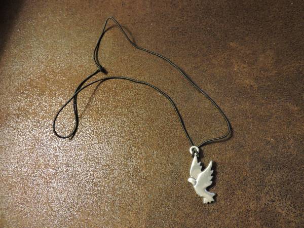 Elegant Peace Dove Charm 1