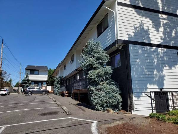 $1,650 / 2br - 1000ft2 - Your haven of comfort: 2 BR, 1.5 BA, 1000 Sq Ft homes. (West Linn)63956644311683123