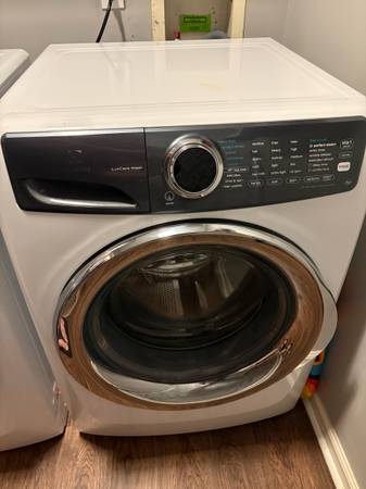 Washer & Dryer set - front load/stackable 1
