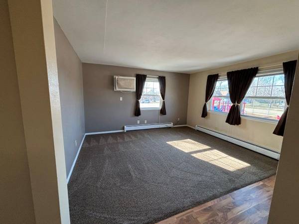 $750 / 1br - Brentwood II Apartamentos (Arlington, SD)63673704816259123
