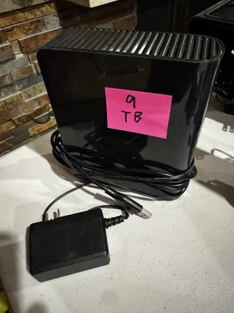 WD Elements 10TB (9TB usable) drive, USB 3.0, power supply and cable 1