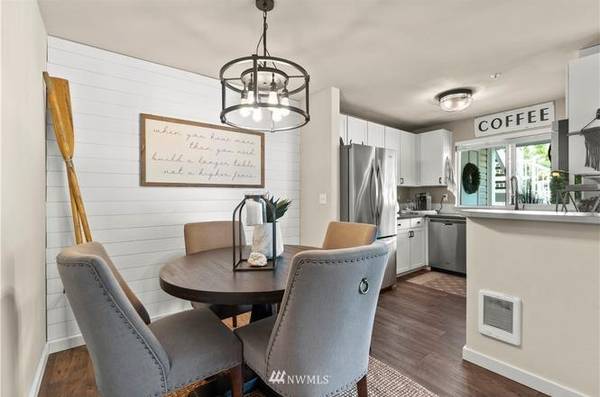 $1,500 / 1br - 770ft2 - Love where you live in the highly desirable Community of Windsong Arbo (Kent)63891324877185123