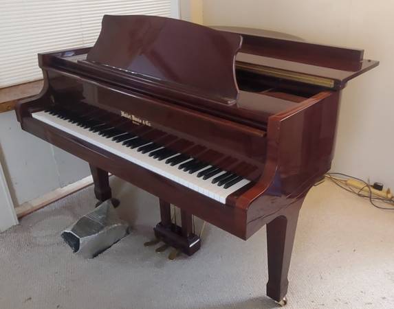 2008 Hallet & Davis Baby Grand Piano--5 ft.--Mahogany 1