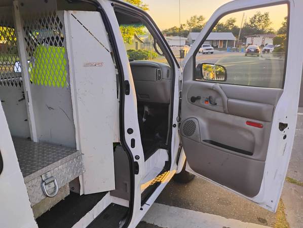furgoneta de trabajo Chevy Astro 1998 con 146,000 millas - $2,500 (vallejo / benicia)63613267172739122