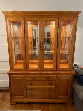 Solid Oak Hutch with Lighting 1