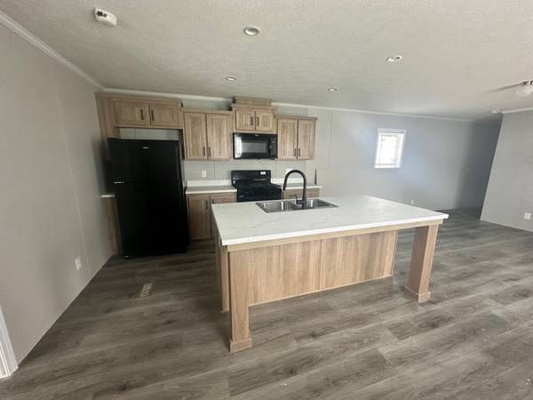 $1,379 / 3br - 1056ft2 - Brand New 2025 Home! Unit 120 (Groveland Manor)63937877722627120