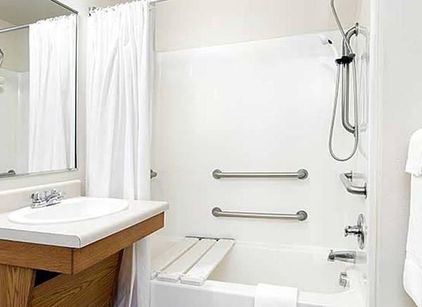 $330 / 1br - STAY WEEKLY & SAVE! >> Enjoy an All-Inclusive Stay - KIDS FREE (Chattanooga)63993078528258121