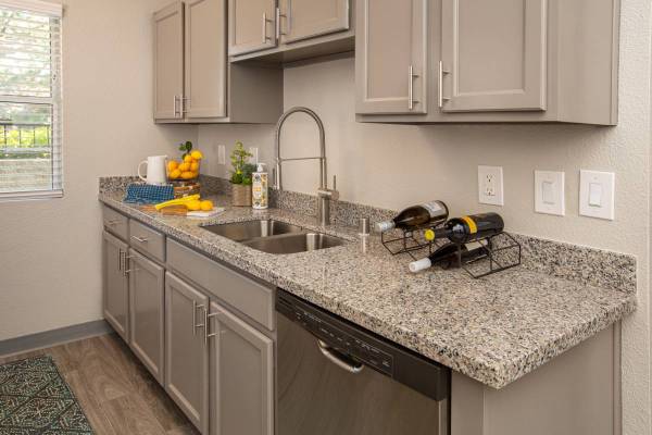 $1,999 / 2br - 1121ft2 - NEED MORE PRIVATE SPACE? CHECK OUT OUR 2X2 DONNER FLOOR PLANS! :) (High Rock Apartments)63682292082947123