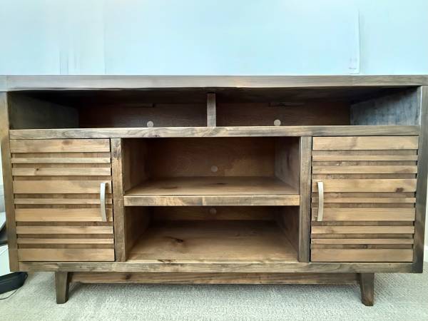 Media Console/TV Stand 62” 1