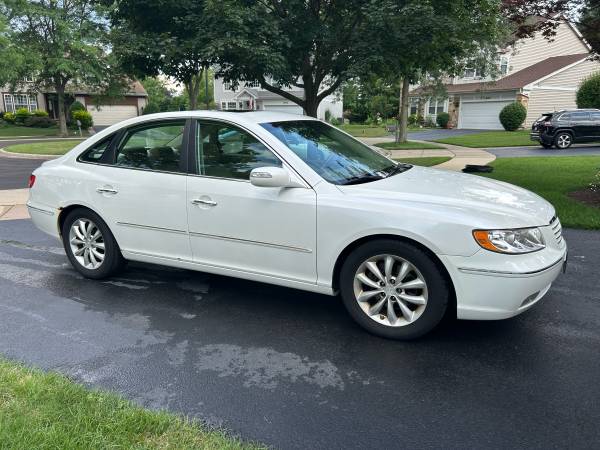 2008 Hyundai Azera Limited - $2,150 (Wheeling)63616773263747124
