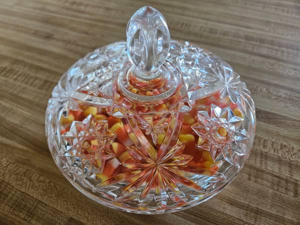 VINTAGE CANDY DISH 1