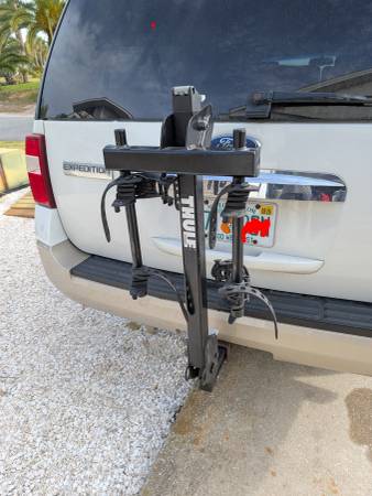 Thule 2 bike rack 1