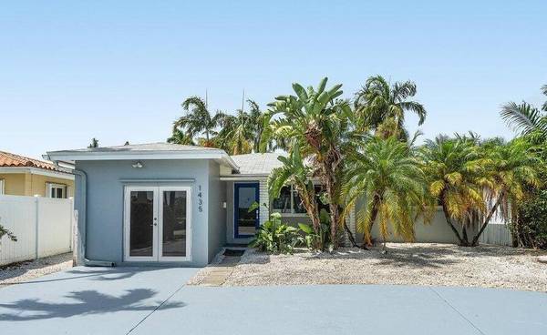 $594,900 / 3br - 1844ft2 - 3B/2B Single Family Home in Hollywood (Hollywood)63379710277505121