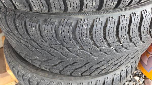 4 Nokian Snow Tires: 275/55 R20. New Lower Price! 1