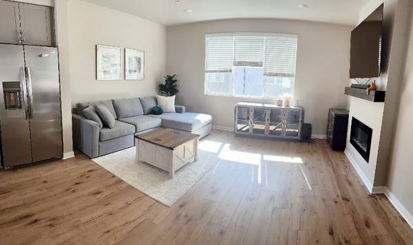 $1550.00 / 1br - BRAND NEW Modern Furnished Townhome Room For Rent63688314812417123