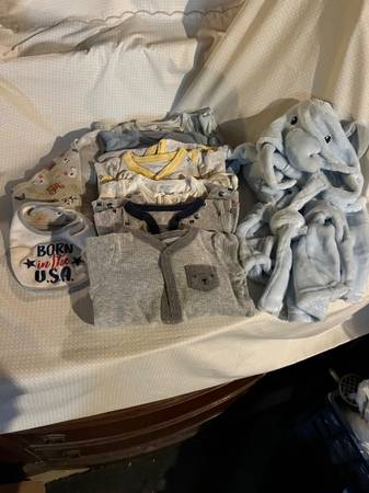 11  PIECES BABY / INFANT BOY SLEEPWEAR - SIZE 9 MONTHS 1