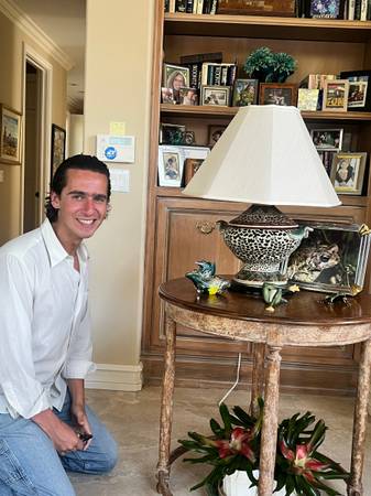 ISO: Furnished room - 29, gay male 1