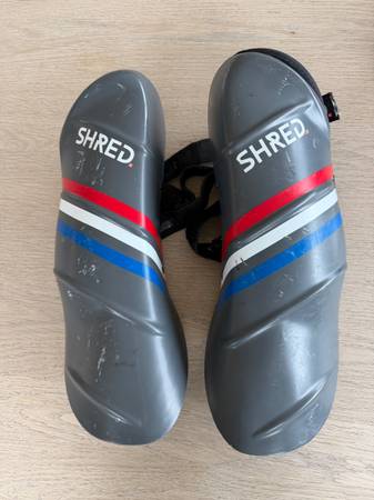 Shred carbon shin protectors for ski racing 1