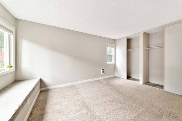 $1,900 / 2br - 901ft2 - Large Closets, Extra Storage, High-End Stainless-Steel Appliances (18540 SW Boones Ferry Rd, Tualatin, OR)63820882741505124