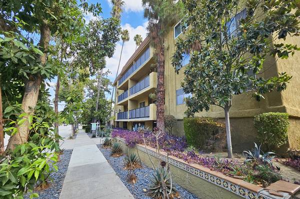 $3,350 / 2br - 1343ft2 - "A MUST SEE CONDO IN EAST PASADENA"63998005923714121