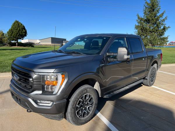 2022 Ford F-150 XLT Truck
