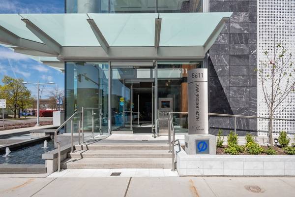Capstan 1 Bedroom + Flex Condo w/ Balcony @ Picasso Galleria 3