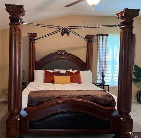 King bed 1