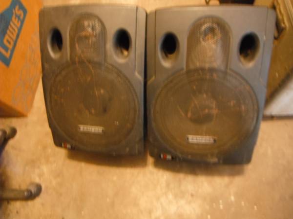 Samson 12" full range speakers 1