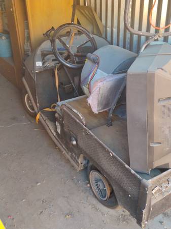 Taylor Dunn golf cart 1