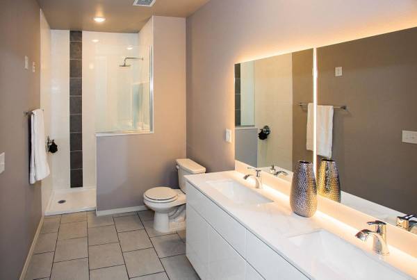 $1,215 / 1br - 725ft2 - Leisure Awaits with Community Bocce Ball (Tulsa)63806171553539121