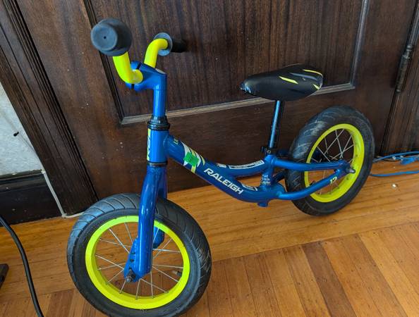 Raleigh Glider Bike --discounts 1