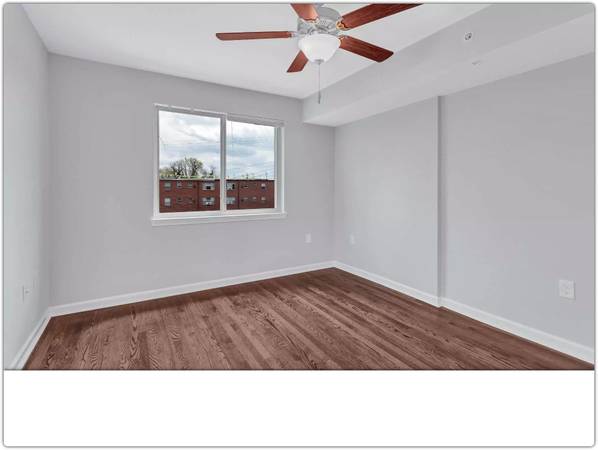 $1,895 / 2br - 900ft2 - Where style is a way of life: Experience our mesmerizing 2 BR. (Gaithersburg - Gaithersburg Square)63779373726083121