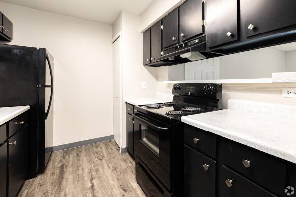 $1,429 / 2br - 1065ft2 - Área de juegos, Lavadora/Secadora, Cajón calientaplatos, Estufa63658213442689124